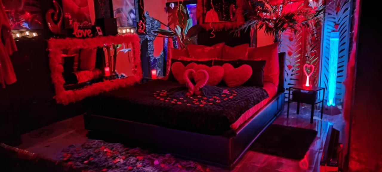 Loft Romantique Hammam Privatif Playroom Couette-café Grenoble