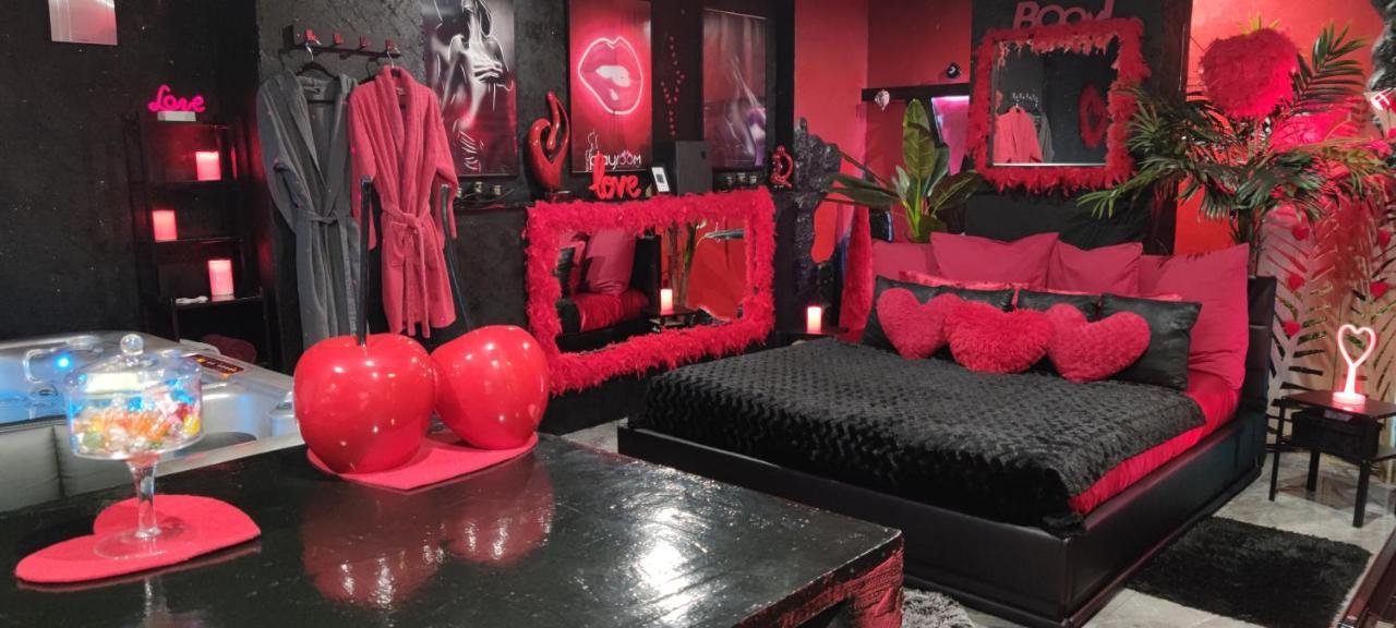 Couette-café Loft Romantique Hammam Privatif Playroom Grenoble